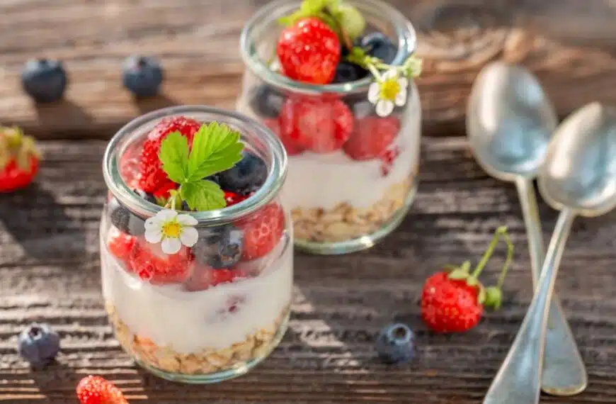 Plant-Based Yogurt Vs Dairy Yogurt