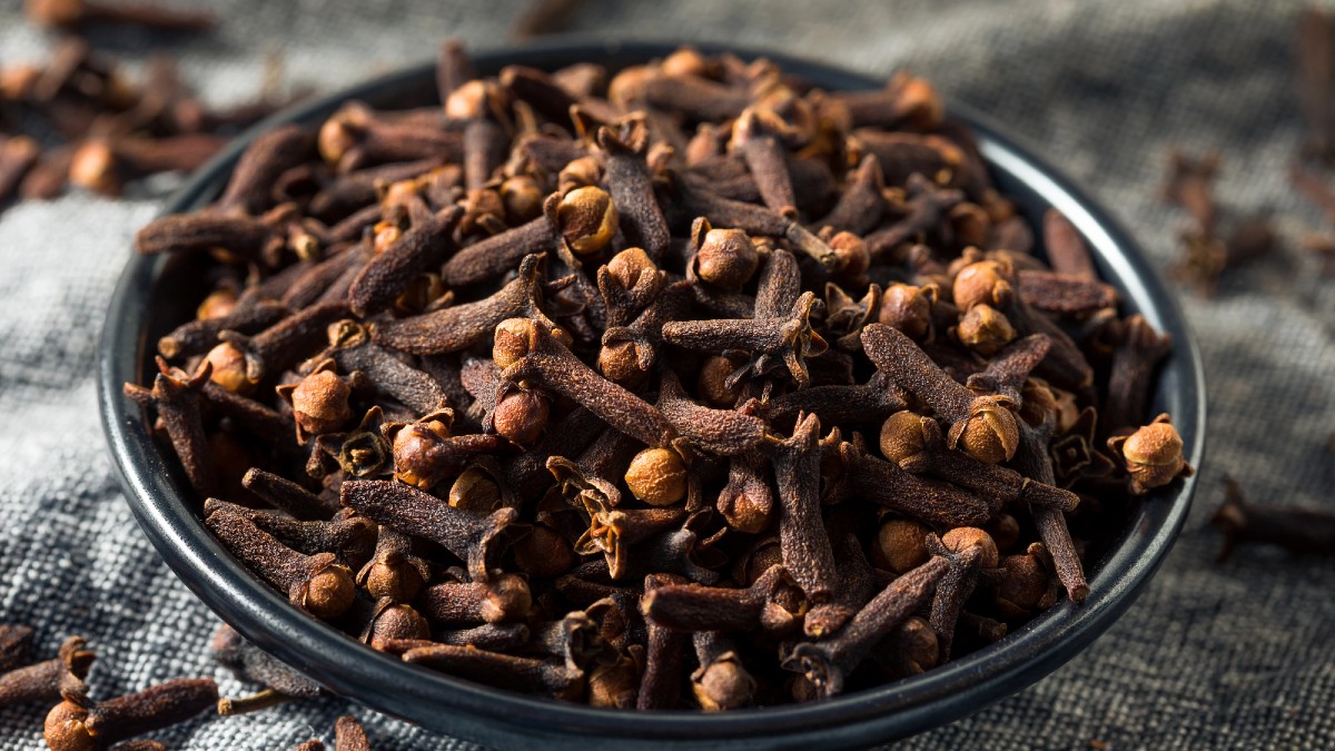 Cloves
