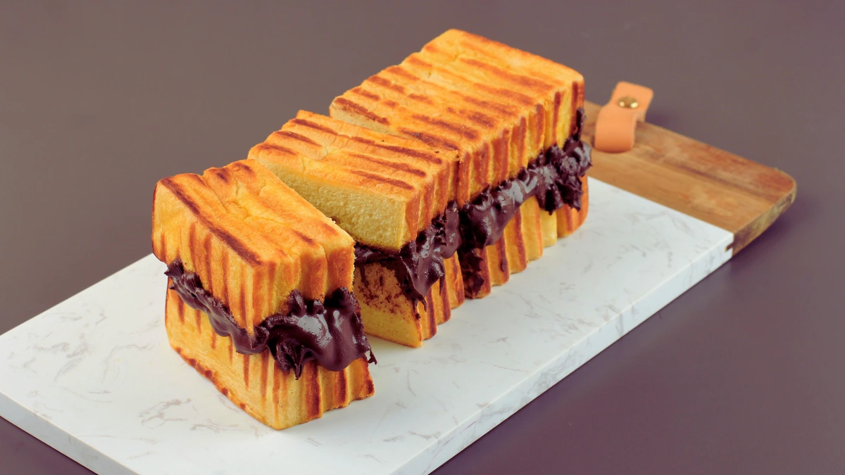 Eating Refined Carbs (Toast, Pastries)