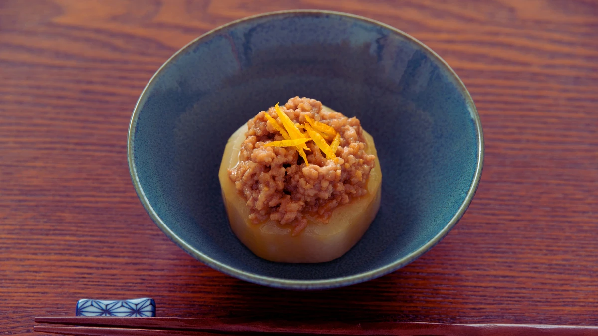 Simmered Daikon Radish (Furofuki Daikon)