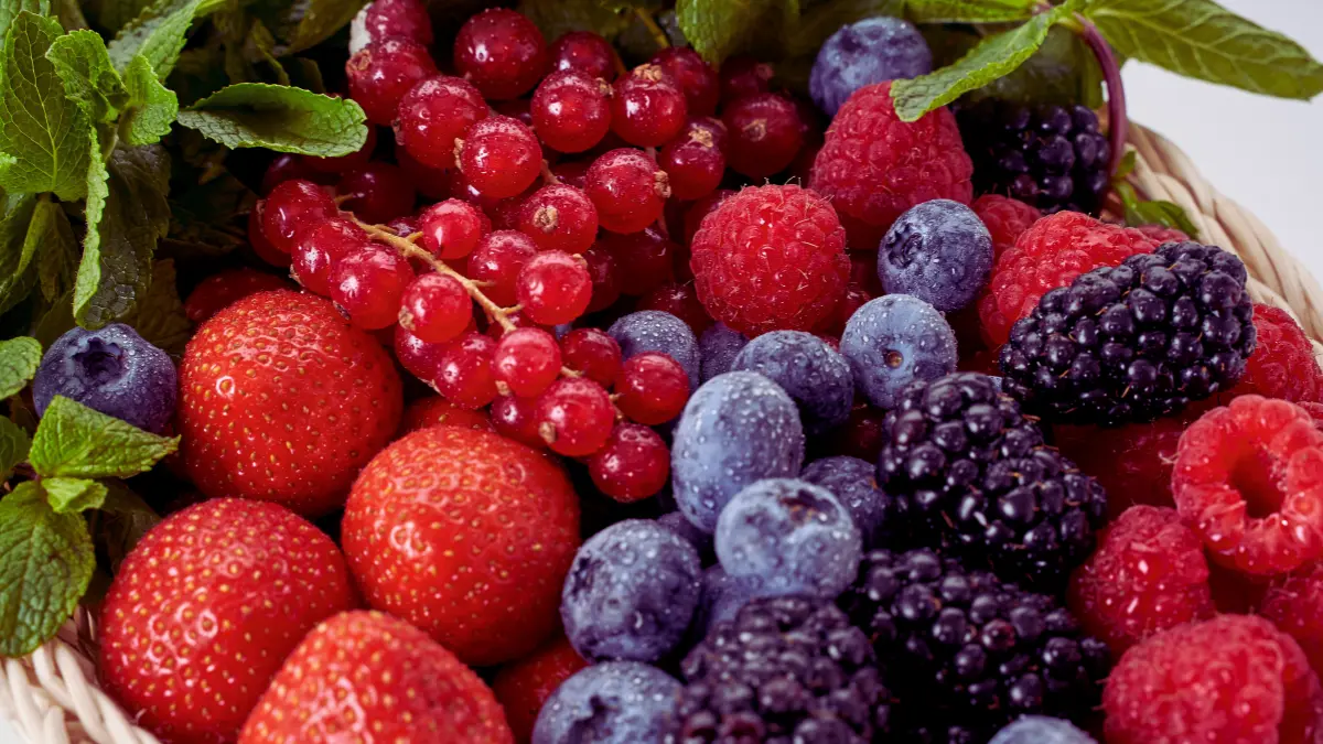 Berries (Raspberries, Blueberries)