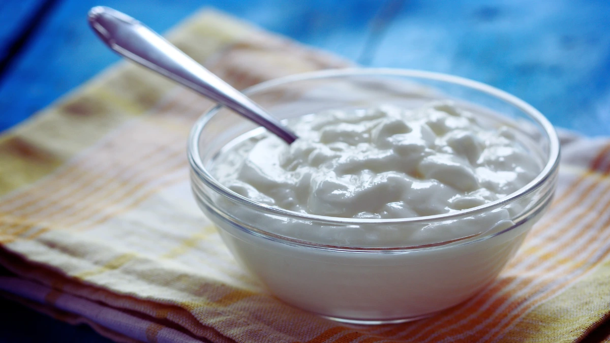 Greek Yogurt (Probiotic-Rich)