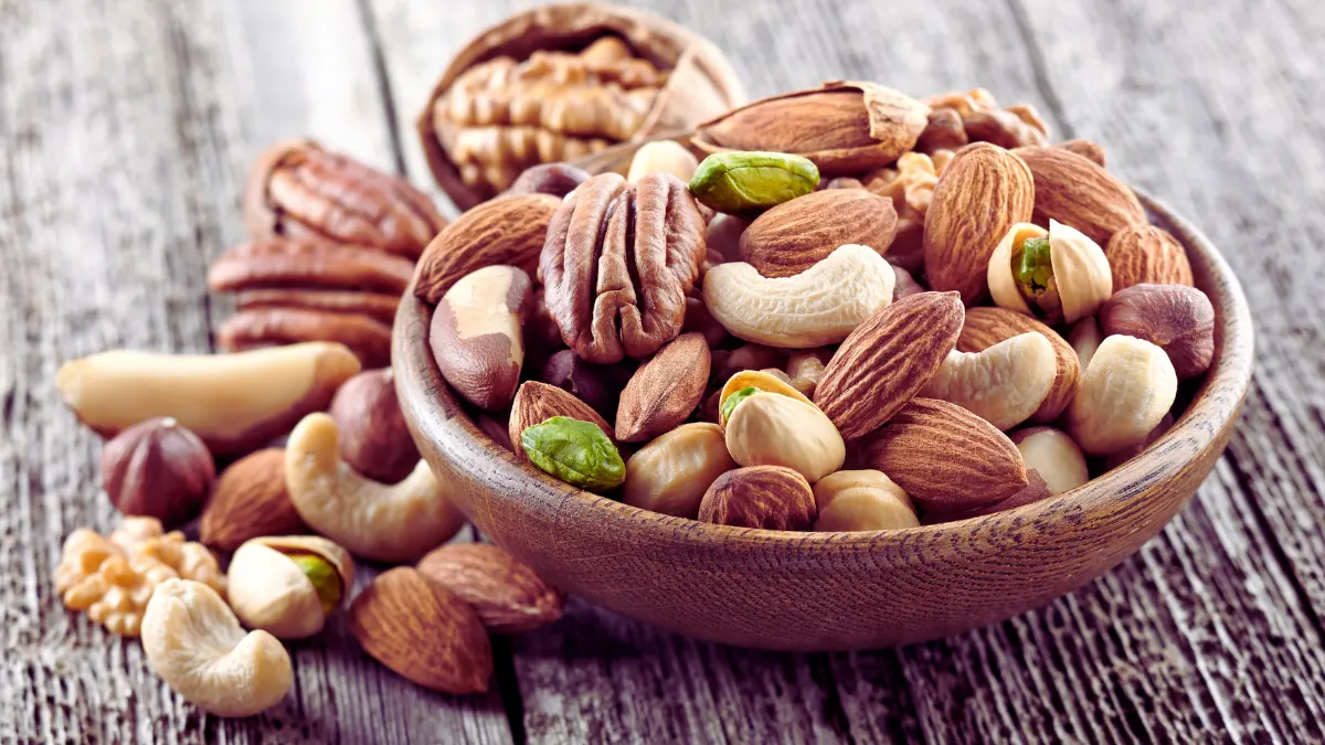 Nuts (Walnuts, Almonds, Pistachios)