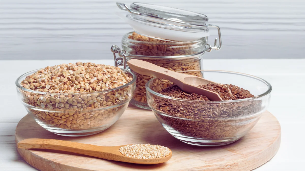 Whole Grains (Oats, Quinoa)