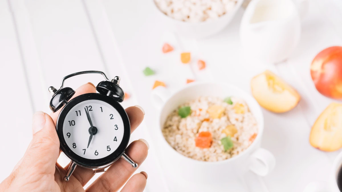 Your Actionable Guide: How to Stop Eating After 7 PM in 2025