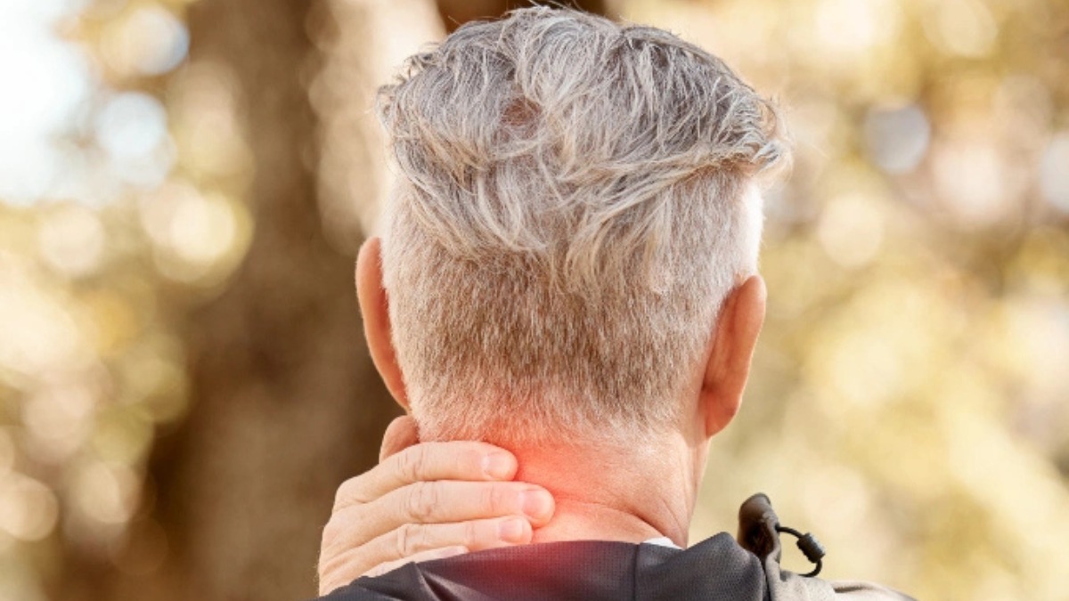 15 Inflammation-Soothing Foods Over-35s Eat to Ease Chronic Pain (Rheumatologists Agree)